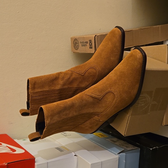 NEW Tory Burch Suede Leather Western Ankle Heeled block heel pointed toe Boots - Picture 14 of 17